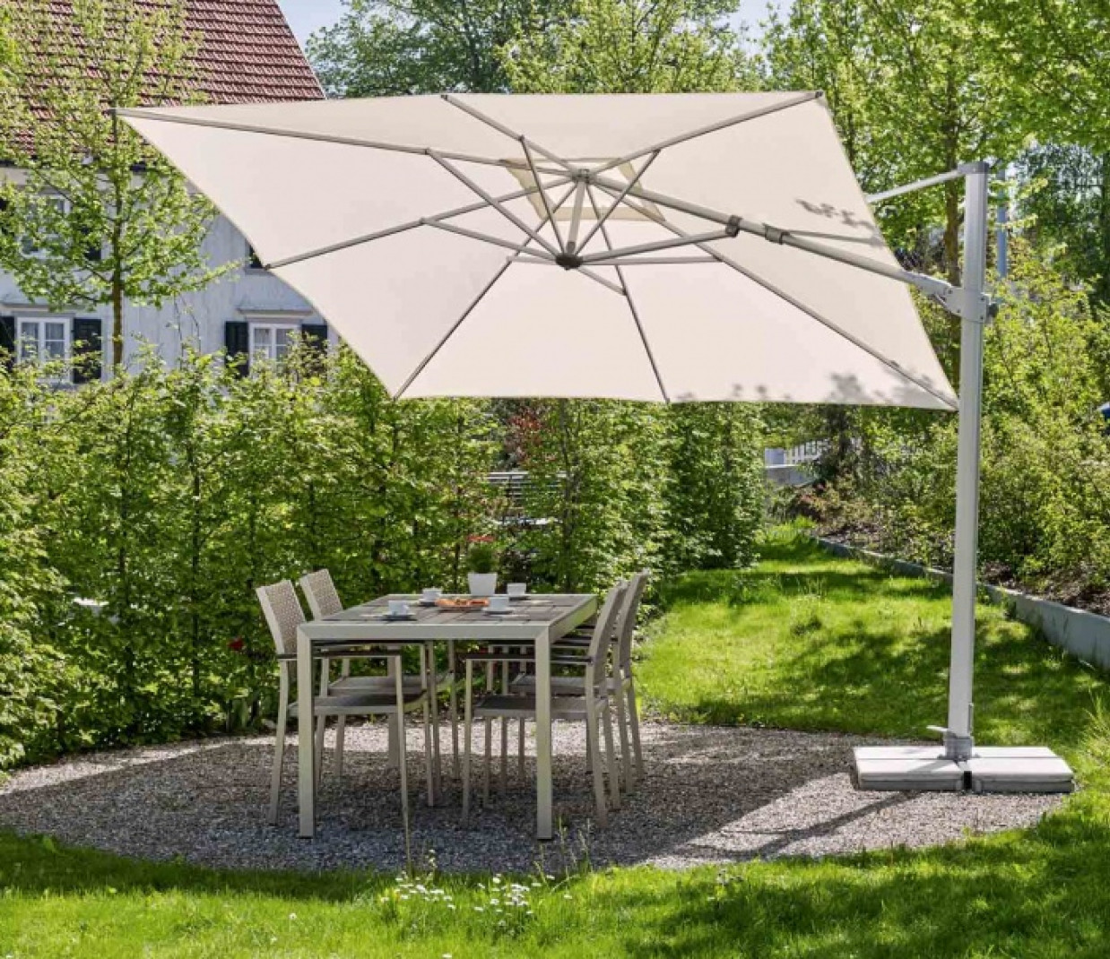 Varioflex Solar Ampelschirm mit LEDs LAMBERT